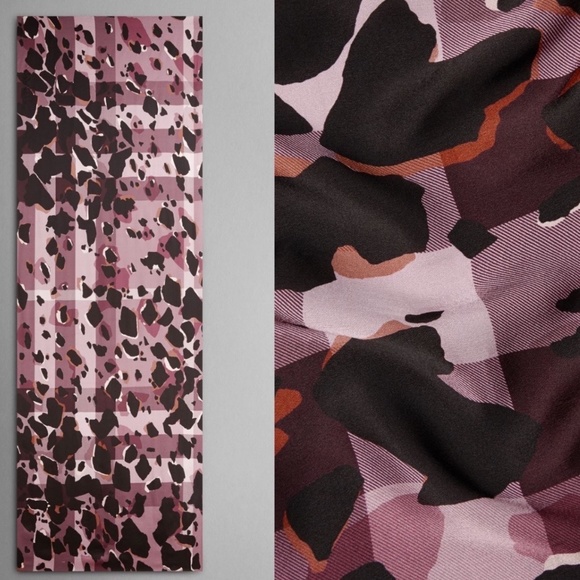 New Burberry Lightweight Check Print Purple Silk Scarf - Picture 6 of 6